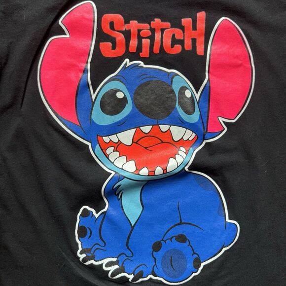 Lilo & Stitch J&N Full Graphic T-shirt Size M Black Front Graphic - Picture 3 of 6